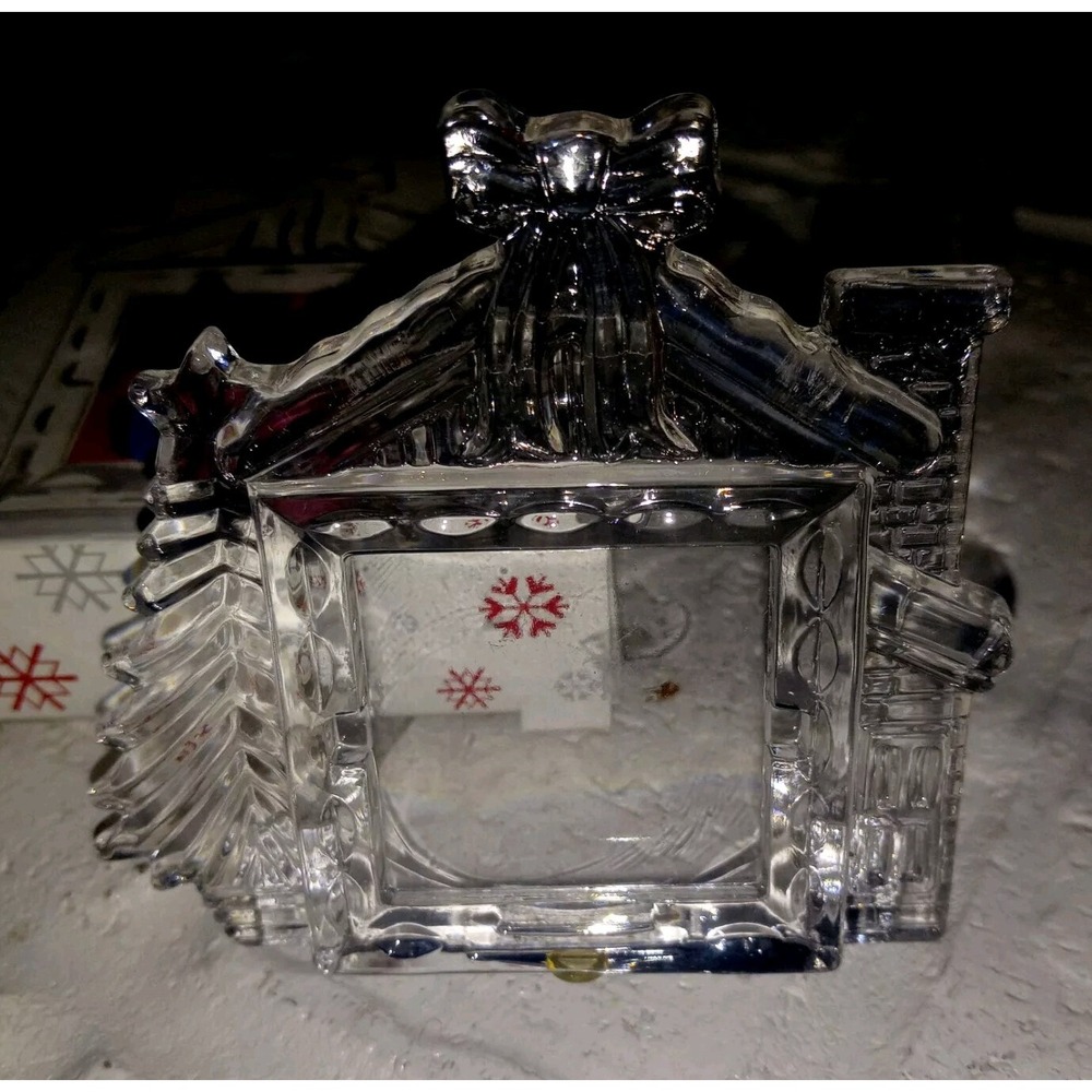 Mikasa Crystal Photo Picture Frame Winter Magic 3.5in X 3.5 in Holiday Christmas